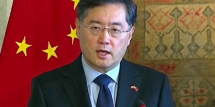 وزير خارجية الصين يدعو إسرائيل لعدم استفزاز الفلسطينيين