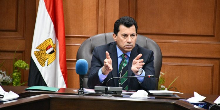 أمير هشام: وزير الشباب يعقد اجتماعات مستمرة بسبب اتحاد الكرة 1