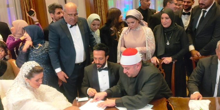 عقد قران أحمد عصام بحضور تامر حسني .. و"الكينج" وكيل العروسة (صور) 1