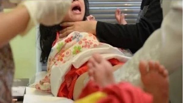 عاجل| إحالة ممرضة متهمة بتشويه الأعضاء التناسلية لطفلة للمحاكمة