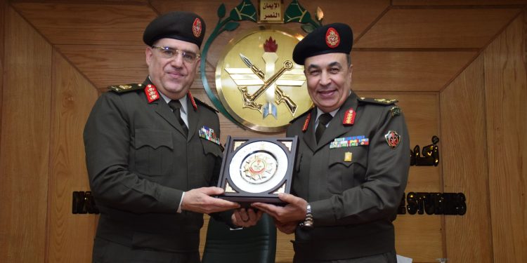 أكاديمية ناصر العسكرية تنظم عددا من لقاءات نقل الخبرة لصقل مهارات الدارسين