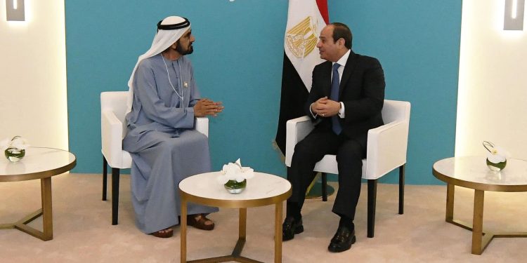 السيسي يلتقي نائب رئيس دولة الإمارات الشيخ محمد بن راشد آل مكتوم