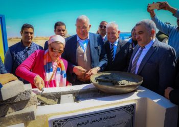 وزيرة البيئة تشهد وضع حجر الأساس لمشروع مركز الصيد التعاوني بجنوب سيناء 1