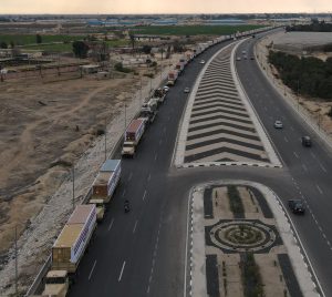عاجل| مصر ترسل قافلة تتضمن مئات الأطنان من المساعدات لـ سوريا وتركيا بحراً (فيديو وصور) 4