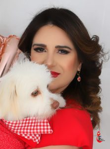 ميرنا وليد تشعل السوشيال ميديا بالاحتفال بعيد الحب مع كلابها (صور) 2