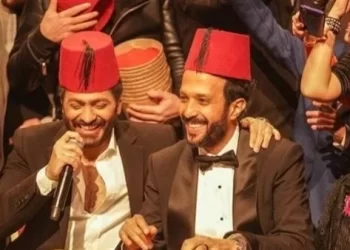 بالطربوش.. تامر حسني وأحمد عصام يعيدان مشهد «نور عيني» بعد 13 عاًما 1