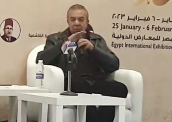 خلاه قعد في البيت.. جمال عبدالحميد: عادل إمام منع رياض الخولي من التمثيل سنة كاملة 5