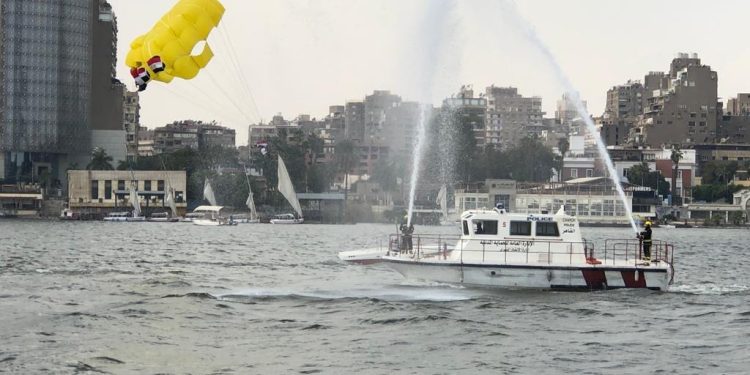 أسر الشهداء يتقدمون احتفالية الداخلية بعيد الشرطة في نهر النيل