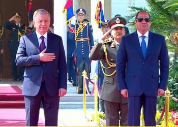 بث مباشر.. مراسم استقبال رئيس أوزبكستان بقصر الاتحادية