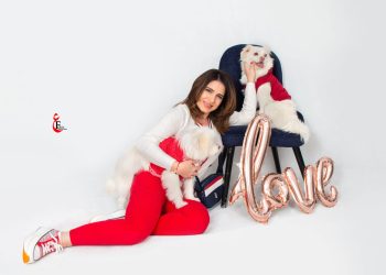 ميرنا وليد تشعل السوشيال ميديا بالاحتفال بعيد الحب مع كلابها (صور) 1