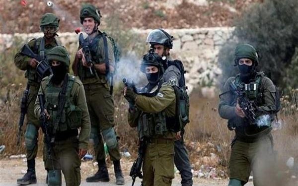 استشهاد فلسطيني برصاص الاحتلال الإسرائيلي.. وإصابة 3 بغاز الفلفل 1