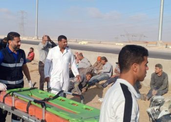 إصابة 10 أشخاص في حادث تصادم بصحراوي البحيرة