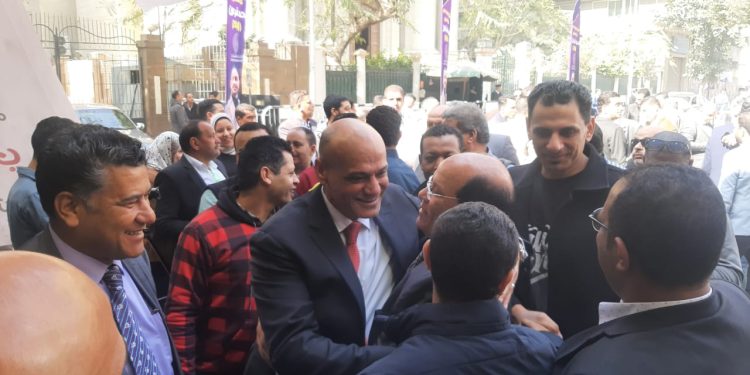 خالد ميري يصل نقابة الصحفيين للتسجيل في العمومية قبل إجراء انتخابات التجديد النصفي