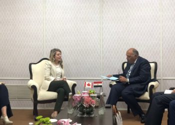وزير الخارجية يلتقي مع وزيرة خارجية كندا