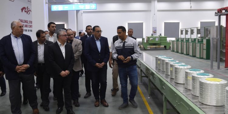 رئيس الوزراء يشهد افتتاح خط الإنتاج الجديد بمصنع «جوشي ـ مصر» للفايبر جلاس