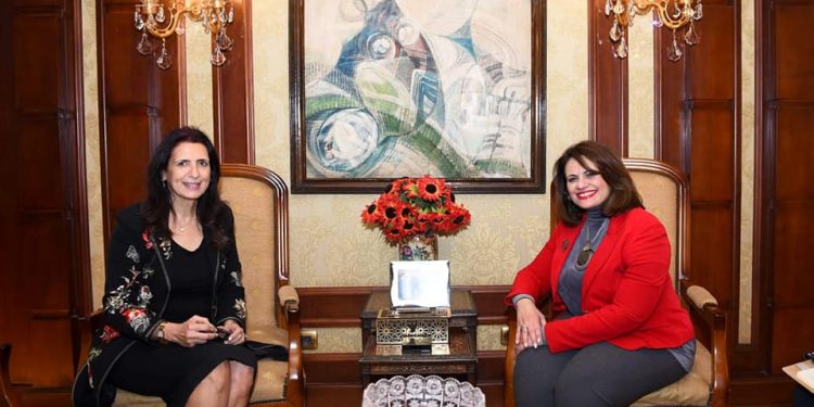 وزيرة الهجرة تستقبل المدير التنفيذي ومدير البرامج في «هيئة فولبرايت» بمصر
