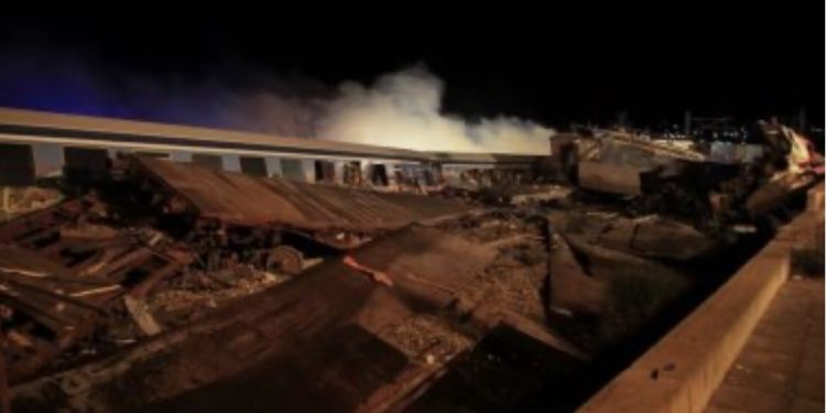 عاجل | حصيلة حادث اليونان.. مصرع وإصابة 111 شخصًا في كارثة قطارين بـ اليونان 1