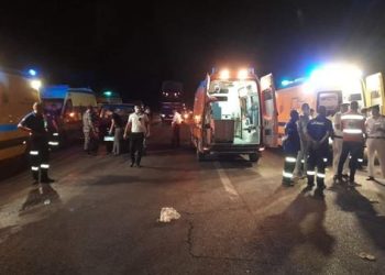 مصرع وإصابة 18 شخصا في حادث انقلاب سيارة نقل بالمنيا 2