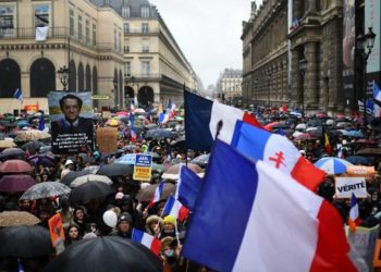 النقابات الفرنسية تقترح تعويض المتظاهرين ماديا من أجل استمرار التظاهرات 1