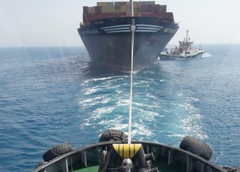 موانئ البحر الأحمر تسحب سفينة عاطلة بمنطقة الغاطس الخارجي لمدخل قناة السويس | صور 6