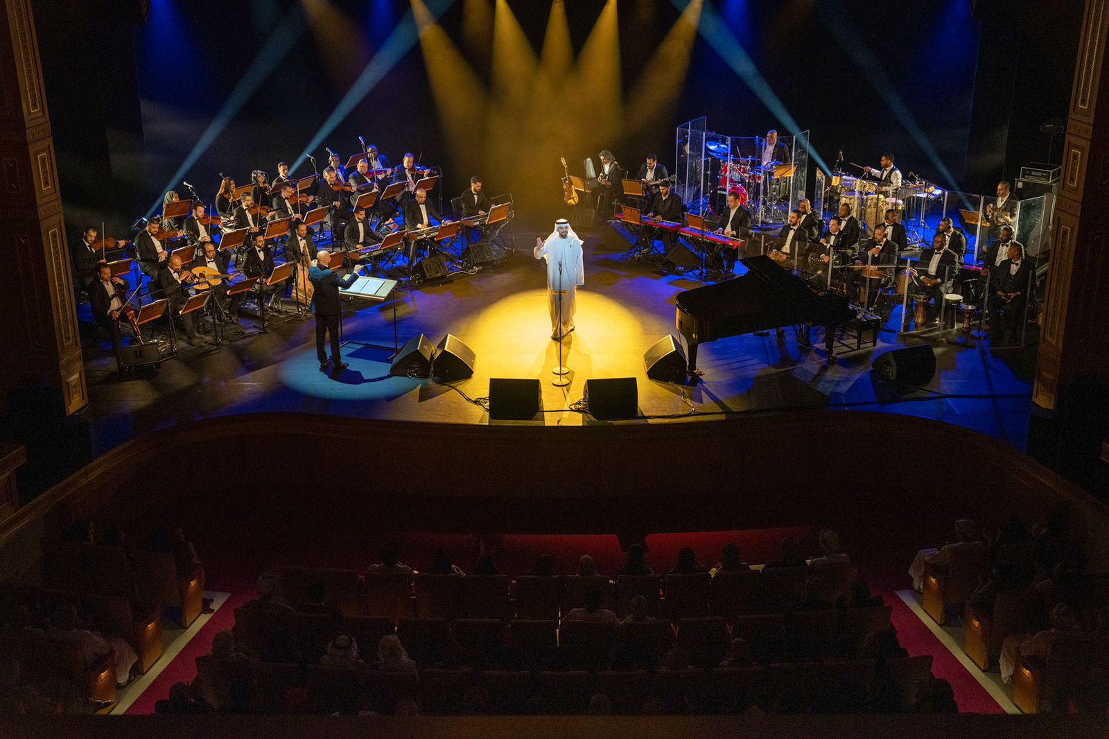 ثلاث ليالي غنائية لـ حسين الجسمي من "ألف ليلة وليلة" تخلدت في ذاكرة الجمهور العُماني بدار الأوبرا مسقط 3