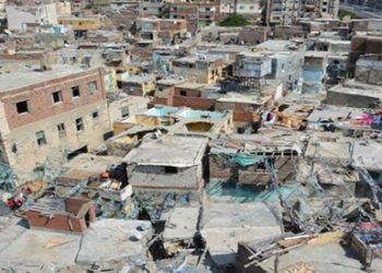 محافظة القاهرة تواصل إزالات المباني الخطرة بـ"عرب يسار" في حي الخليفة 2