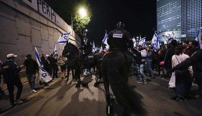 اندلاع مظاهرات جديدة بشوارع تل أبيب لدعم حكومة نتنياهو 1