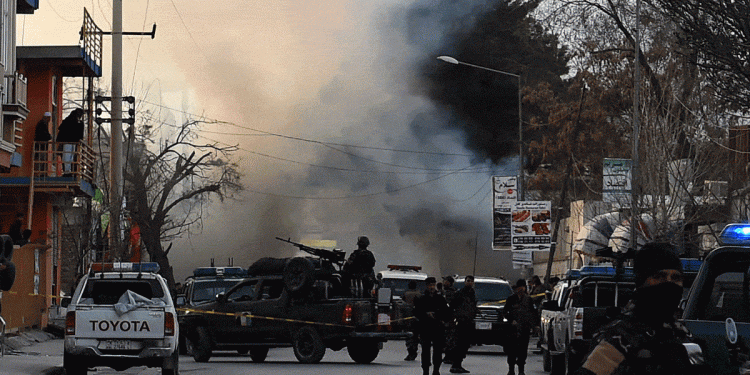 مقتل 6 أشخاص في تفجير انتحاري قرب وزارة الخارجية بـ أفغانستان 1