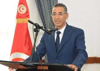 استقالة وزير الداخلية التونسي توفيق شرف الدين.. والسبب محزن 1
