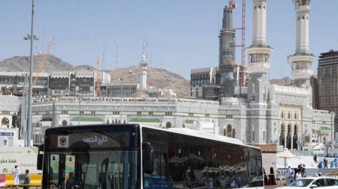 السعودية.. تدشين 17 مسارًا للحافلات من مداخل مكة المكرمة لـ المسجد الحرام 1