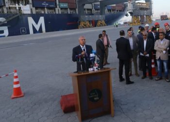 وزير النقل: محطة تحيا مصر قادرة على تداول 15 مليون طن بضائع سنويا 2