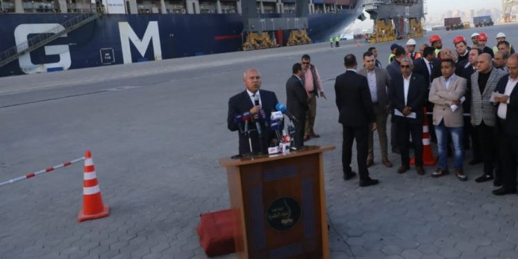 وزير النقل: محطة تحيا مصر قادرة على تداول 15 مليون طن بضائع سنويا 1