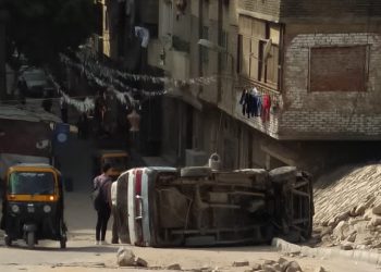 كدمات وجروح.. إصابة سائق في حادث انقلاب سيارة بالسيدة زينب 7