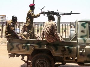 الجيش السوداني: القوات المتمردة أحرقت طائرات مدنية