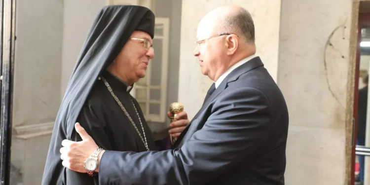 محافظ القاهرة يستقبل وفد بطريركية الأرمن الكاثوليك
