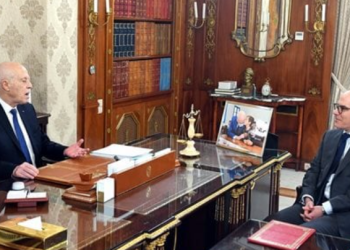 الرئيس التونسي ووزير خارجية بلاده