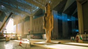 تضرر سقف بهو المتحف المصري الكبير بسبب الأمطار.. الحكومة تكشف الحقيقة 2