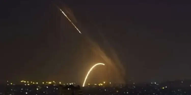 إطلاق صاروخين من غزة.. وصافرات إنذار في تل أبيب 1
