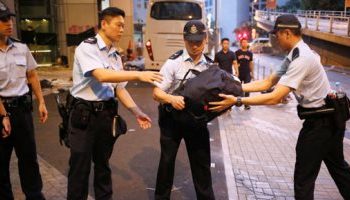 هونج كونج: سجن 4 طلاب لتورطهم فى مخطط لتفجير قنابل بالأماكن العامة 1