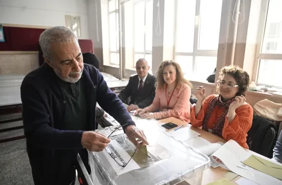 الانتخابات التركية.. تنافس قوي بين المرشحين 1