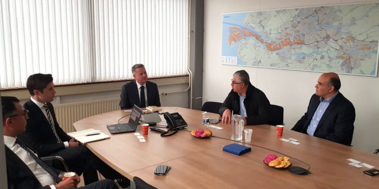 رئيس اقتصادية قناة السويس يتفقد ميناء روتردام ويبحث سبل التعاون المشترك
