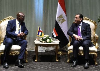 مدبولي يلتقي رئيس وزراء أفريقيا الوسطى 5