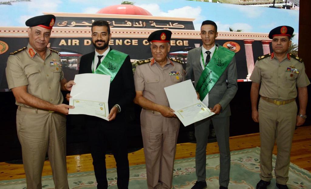 الأكاديمية العسكرية المصرية تنظم مسابقة الإبتكارات العلمية الثانية بمشاركة عدد من الجامعات والمدارس المصرية 3