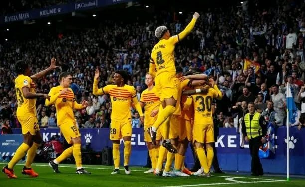 برشلونة يتوج بالدوري الإسباني للمرة الـ27 في تاريخه.. بالفوز على إسبانيول برباعية 1