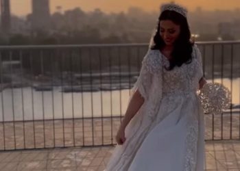 ابنة حميد الشاعري تخطف الأنظار في حفل زفافها 5