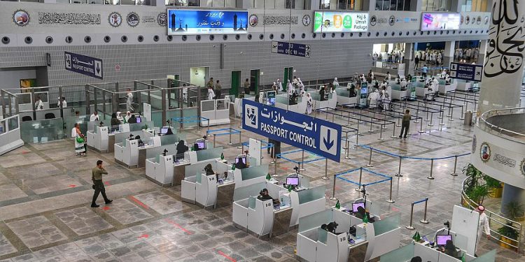 السعودية تكشف التأشيرات الممنوعة من أداء المناسك.. لا حج بتأشيرة الزيارة 1