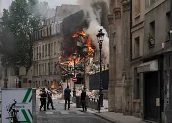 فرنسا.. انفجار غاز في باريس و16 مصابا بينهم 7 حالتهم حرجة 3
