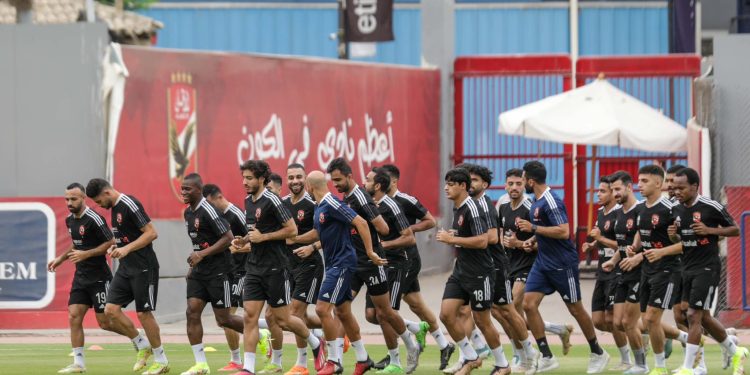 الأهلي يختتم استعداداته لمواجهة الإسماعيلي في الدوري المصري 1