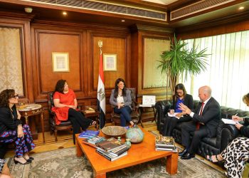 وزيرة التعاون الدولي تلتقي وفد دولة الأرجنتين لبحث فرص التعاون المشترك