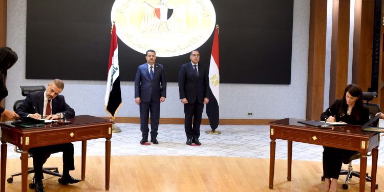 رئيسا وزراء مصر والعراق يشهدان توقيع 11 وثيقة تعاون بين البلدين 1